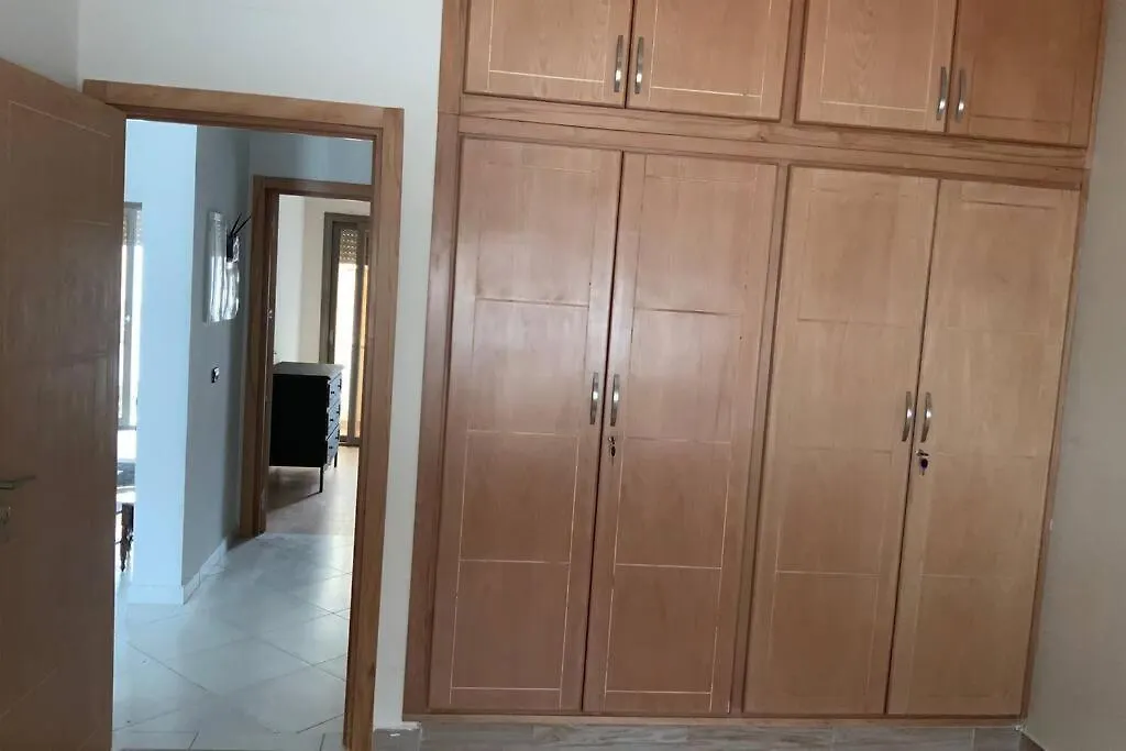 appartement a l etage d une villa a illigh Maroc