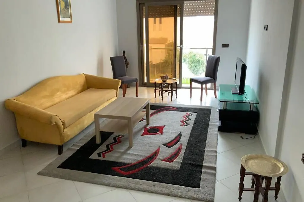 appartement a l etage d une villa a illigh Maroc