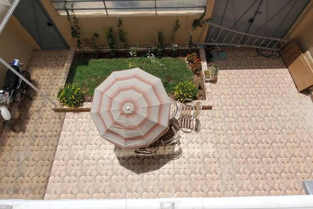 appartement a l etage d une villa a illigh
